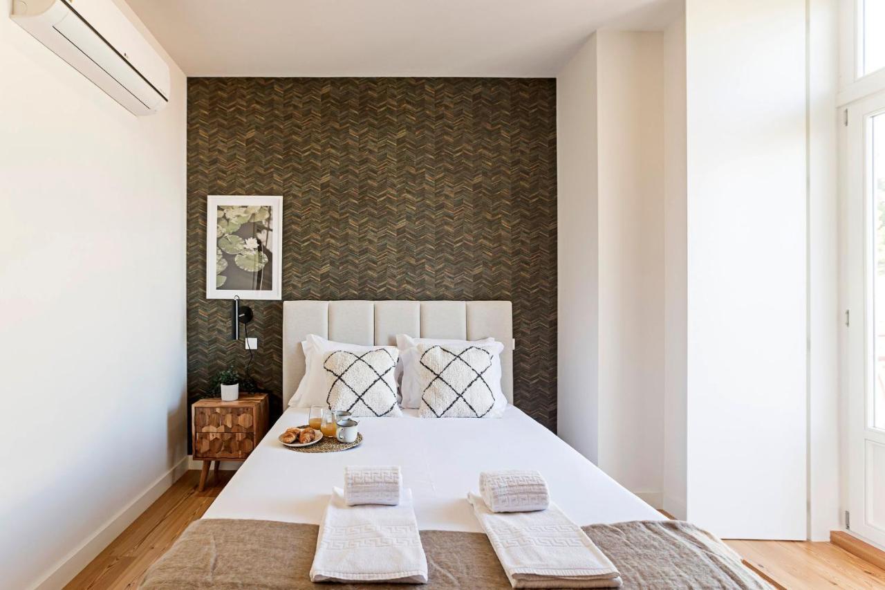 Stunning Duplex Near River By Lovelystay ポルト エクステリア 写真